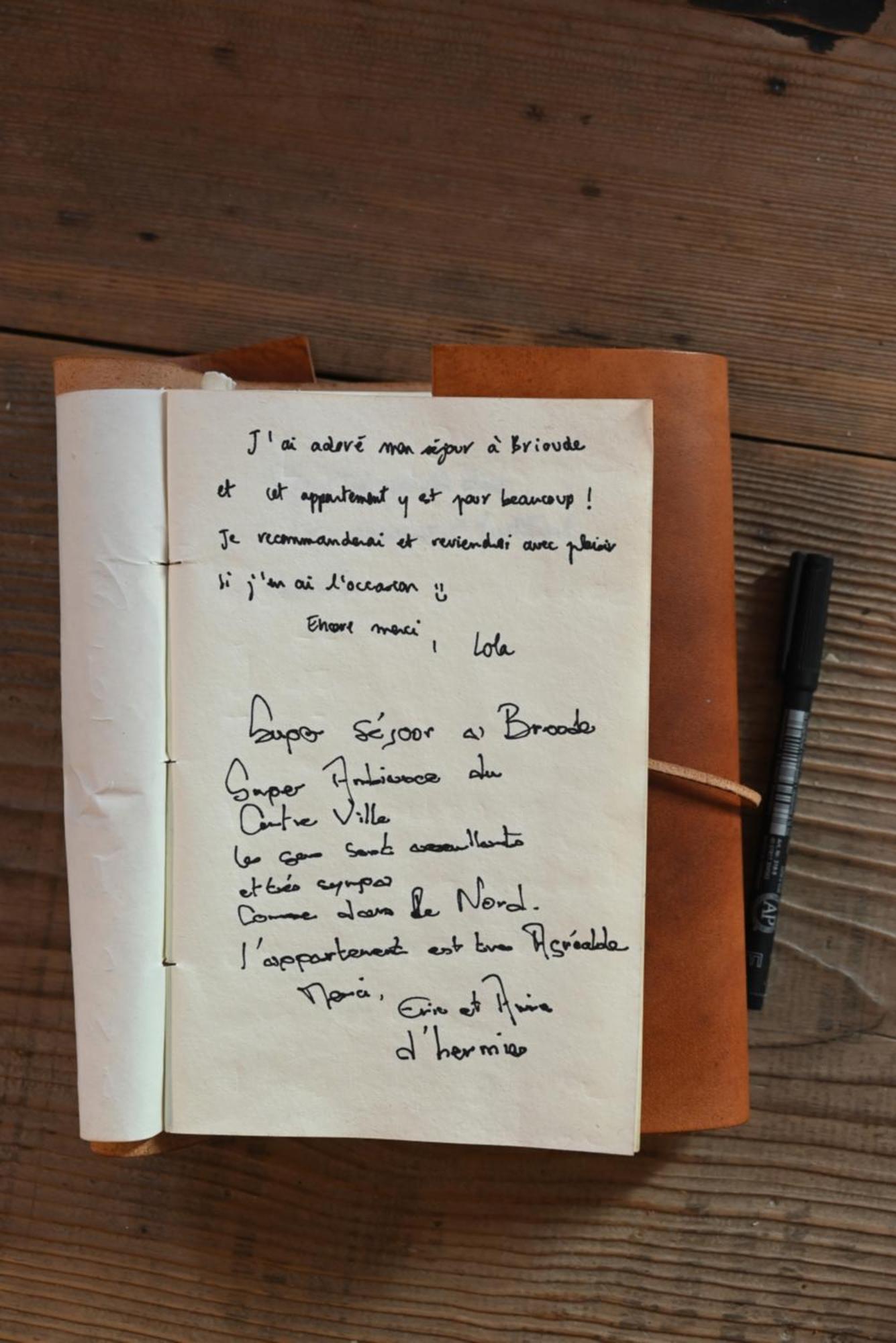 La Brocante - Meilleurhote-Brioude Buitenkant foto